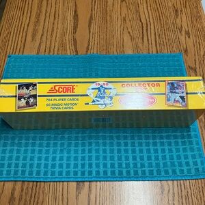 Score 1990 baseball cards